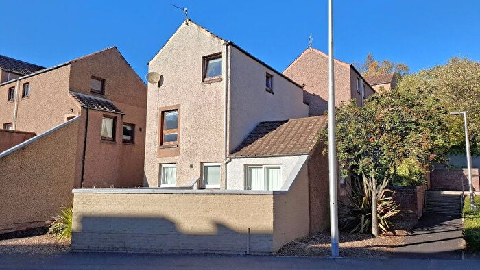 2 Bedroom Flat To Rent In King Street, Dundee, DD1