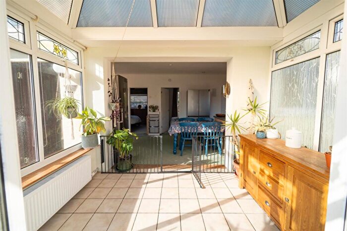 3 Bedroom Detached House For Sale In Berma Close, Mumbles, Swansea, SA3