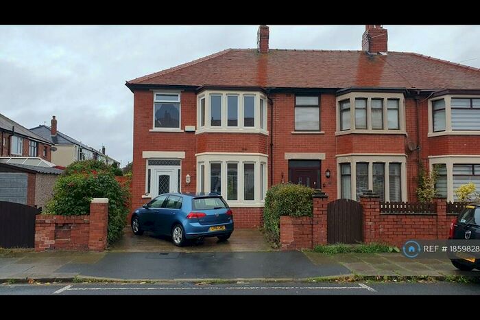 2 Bedroom End Of Terrace House To Rent In Stretton Avenue, Blackpool, FY4