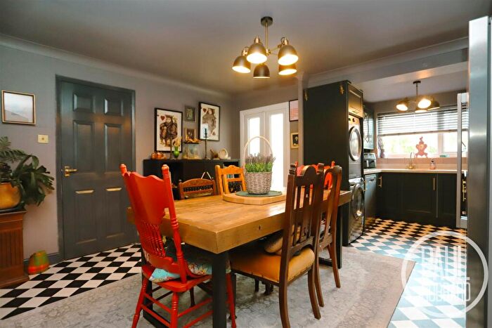 3 Bedroom Semi-Detached House For Sale In The Gardens, Carlton Colville, NR33