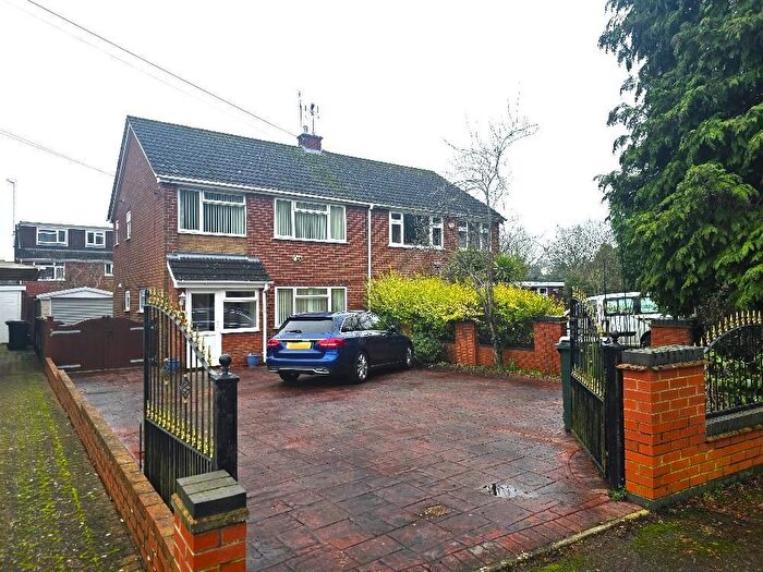 3 Bedroom Semi Detached House To Rent In Sutton Avenue, Eastern Green, CV5