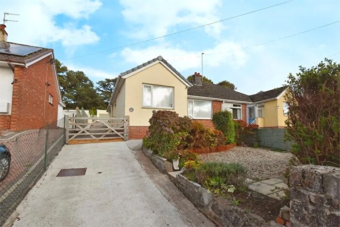 3 Bedroom Bungalow For Sale In Twickenham Road, Milber, Newton Abbot, Devon., TQ12