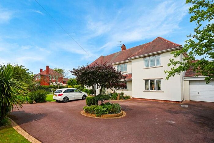 4 Bedroom Detached House For Sale In Ridgewood, Littleworth Lane, Rossington, DN11