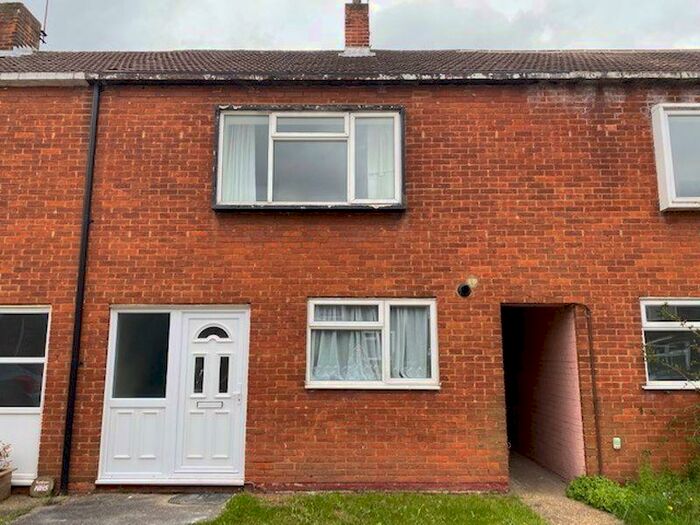 2 Bedroom Terraced House To Rent In Fauners, Basildon, SS16