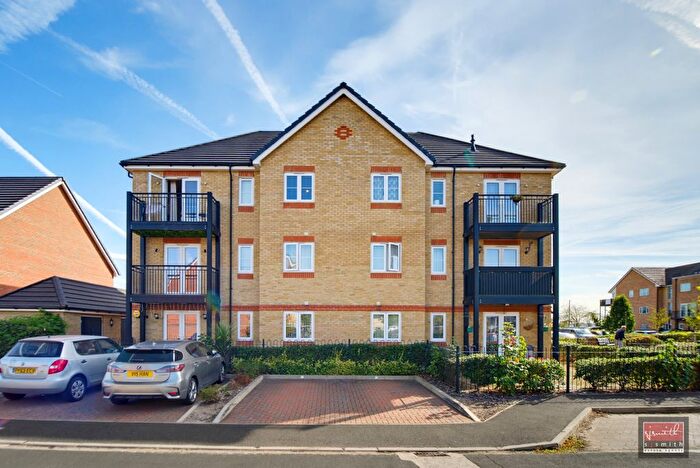 2 Bedroom Flat For Sale In Laburnum Way, Staines-Upon-Thames, Stanwell, TW19