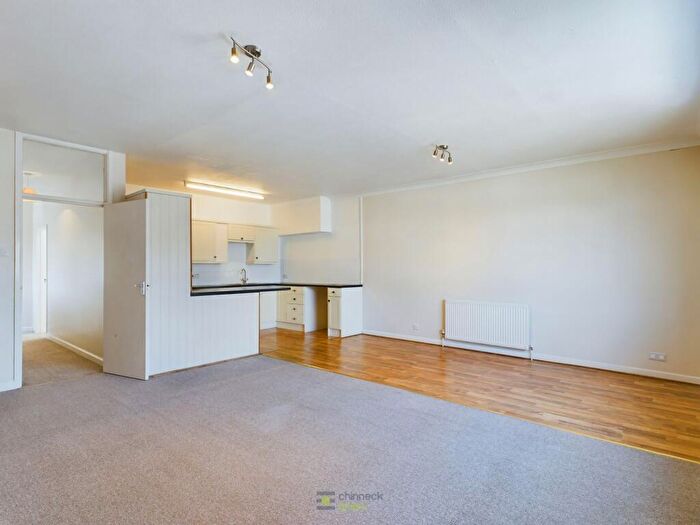2 Bedroom Flat To Rent In London Road, Portsmouth, PO2