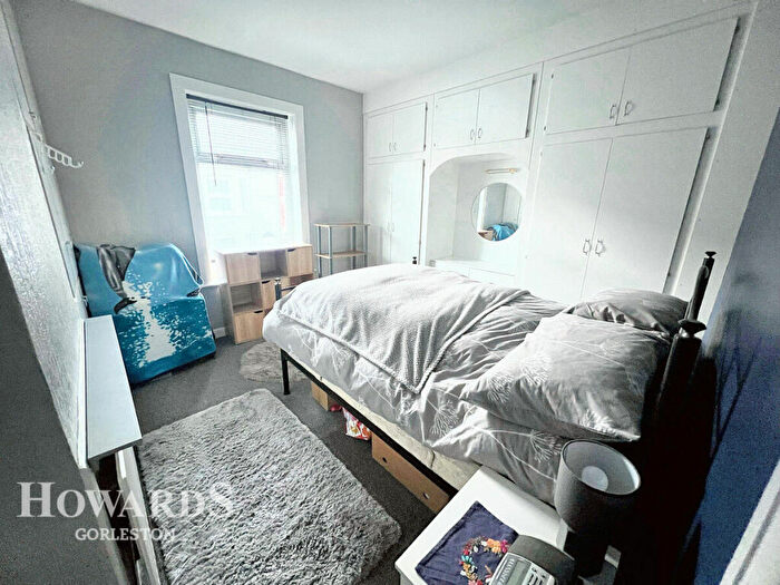 3 Bedroom Terraced House For Sale In Century Road, Great Yarmouth, NR31