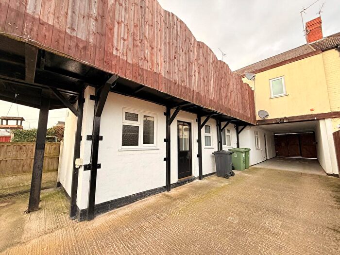 1 Bedroom Flat To Rent In Peasehill Road, Ripley, DE5