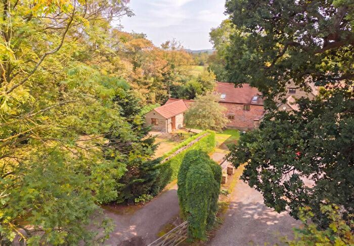 3 Bedroom Property For Sale In Newbold Road, Chesterfield, S41