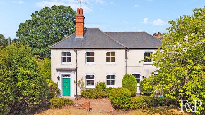 5 Bedroom Detached House For Sale In Winkfield Row, Bracknell, RG42