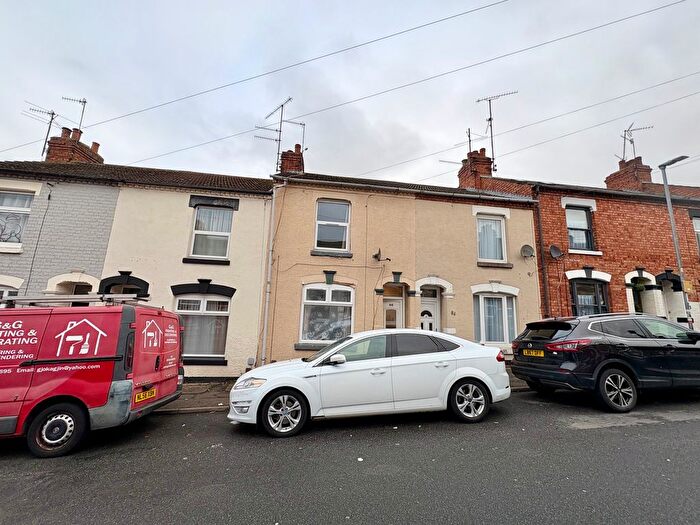 3 Bedroom Property To Rent In Baker Street, Northampton, NN2