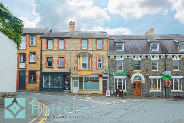 2 Bedroom Apartment For Sale In Market Street, Builth Wells - Office & Maisontte Above, LD2