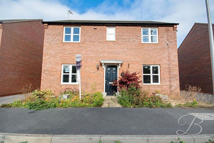 4 Bedroom Detached House For Sale In Waterfield Avenue, Warsop, Mansfield, NG20
