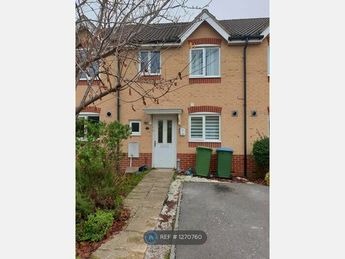 2 Bedroom Terraced House To Rent In Melville Gardens, Sarisbury Green, Southampton, SO31