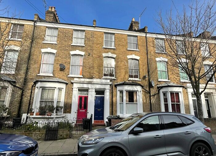 2 Bedroom Flat To Rent In Bryantwood Road, London, N7