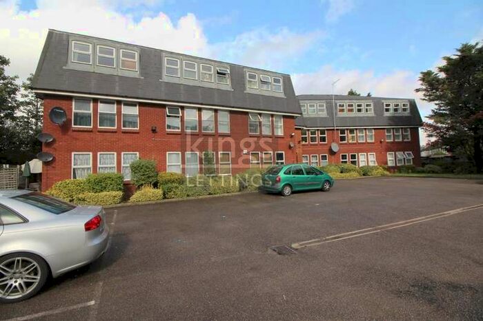 2 Bedroom Flat To Rent In Butlers Court, Trinity Lane, EN8
