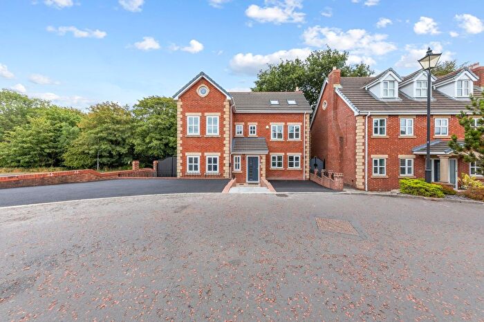 6 Bedroom Detached House For Sale In Lavender Walk, Ashton-In-Makerfield, WN4
