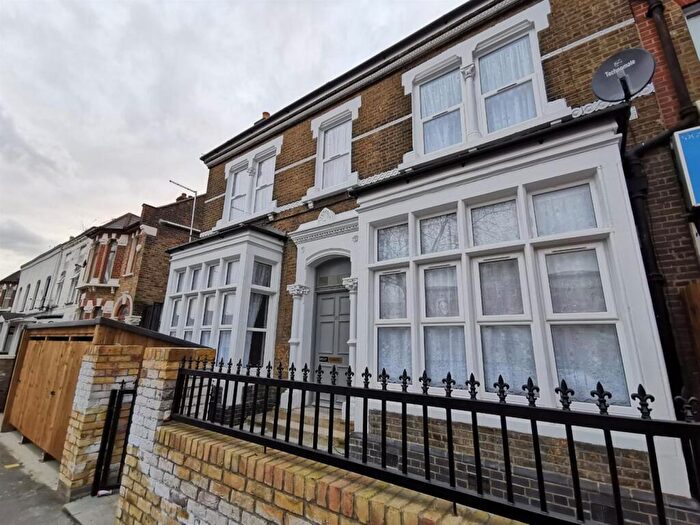 Studio To Rent In Barking Road, London, London, E13