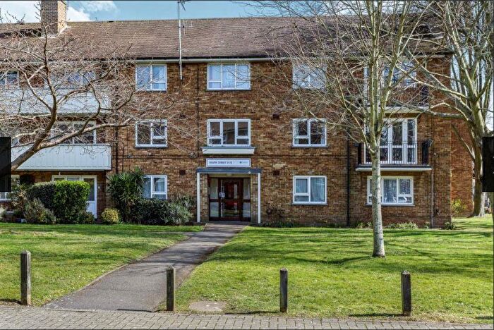 3 Bedroom Private Hall To Rent In South Street, Southsea, Portsmouth, PO5