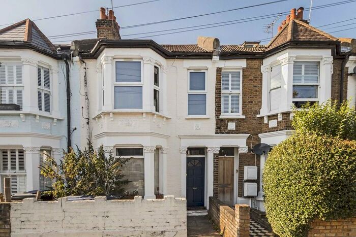 2 Bedroom Flat To Rent In Bridgman Road, London, W4