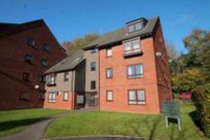 1 Bedroom Flat To Rent In Griffin Gardens, Birmingham, B17