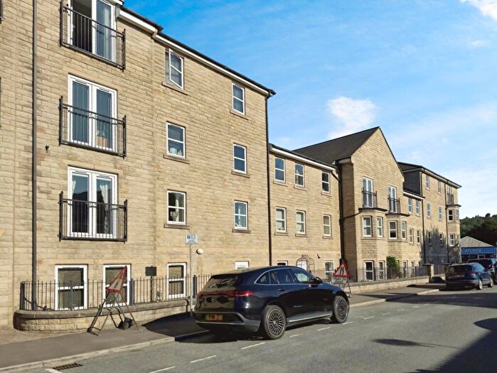 2 Bedroom Apartment For Sale In Sycamore Avenue, Bingley, BD16