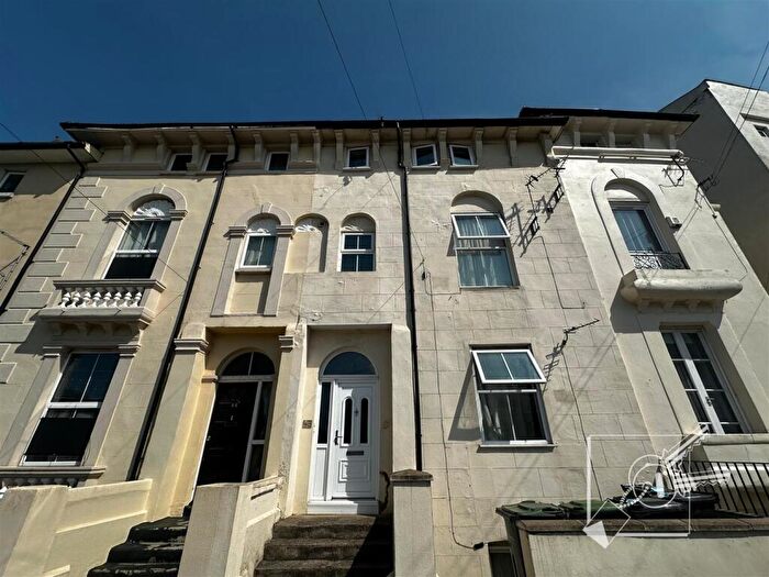 1 Bedroom Flat To Rent In Pier Road, Northfleet, DA11