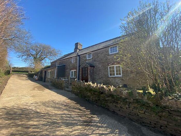 3 Bedroom Property To Rent In Blunts, Saltash, PL12