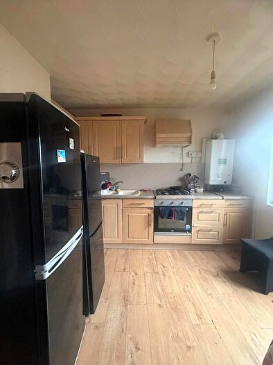 2 Bedroom Flat To Rent In Chepstow Road, Newport, South Wales, NP19