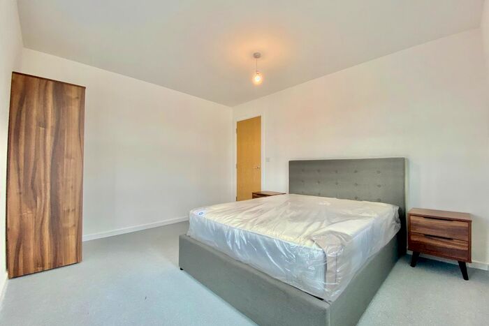 1 Bedroom Flat To Rent In Windsor Street, Salford, M5