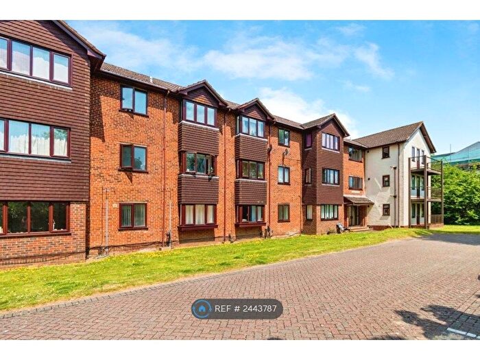 1 Bedroom Flat To Rent In Cherry Tree Court, Eastleigh, SO50