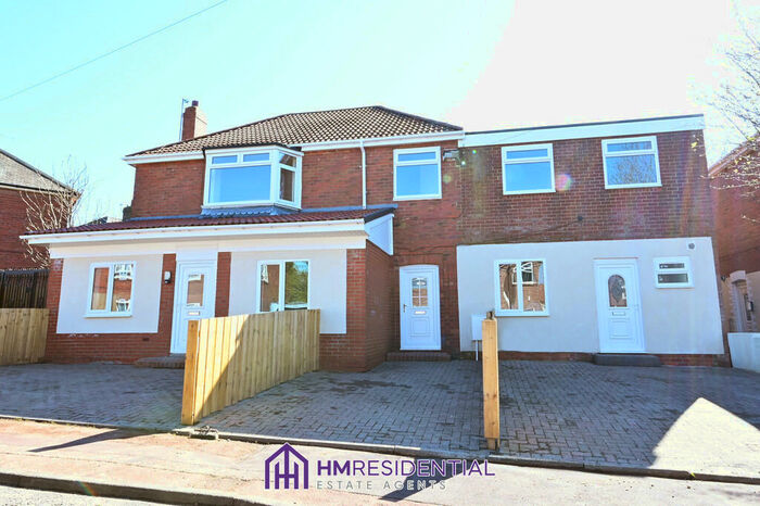 2 Bedroom Flat To Rent In Swinley Gardens, Denton Burn, NE15