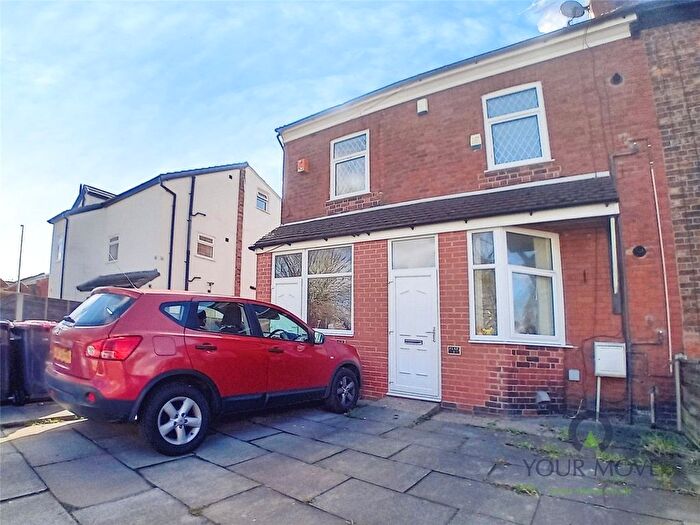 2 Bedroom Flat To Rent In Cromwell Road, Eccles, Manchester, Greater Manchester, M30
