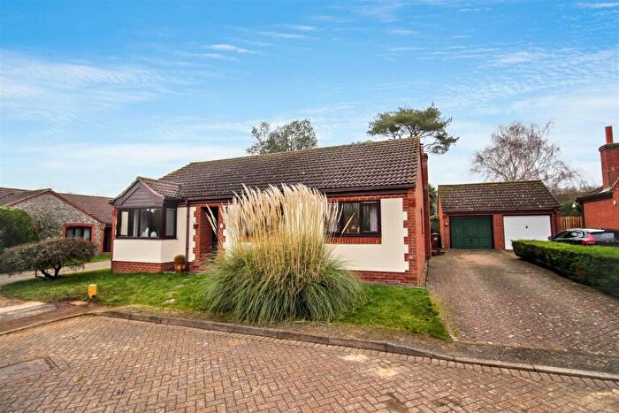3 Bedroom Detached Bungalow For Sale In Eagle Close, Erpingham, Norwich, NR11
