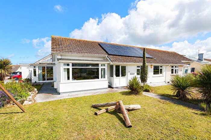 4 Bedroom Semi Detached House For Sale In Arundel Way, Lusty Glaze, TR7