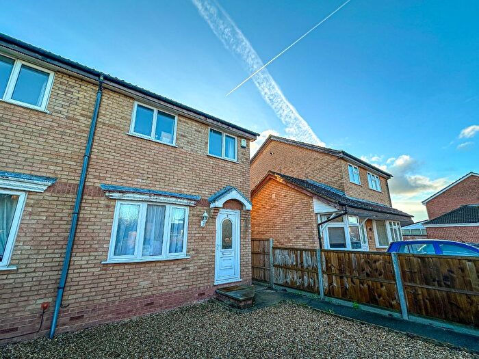 3 Bedroom Semi-Detached House To Rent In Plum Tree Close, Bridgwater, TA6
