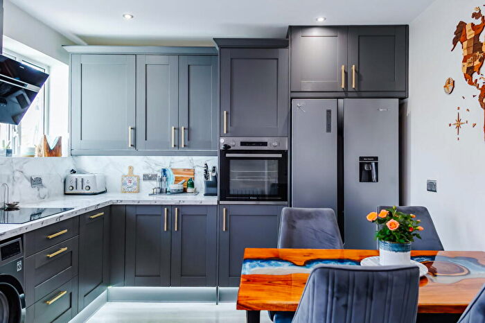 3 Bedroom Semi Detached House For Sale In Templars Firs, Royal Wootton Bassett, Swindon, SN4