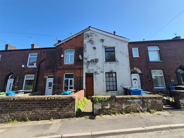 2 Bedroom Terraced House For Sale In Broadbent Road, Oldham, Greater Manchester, OL1