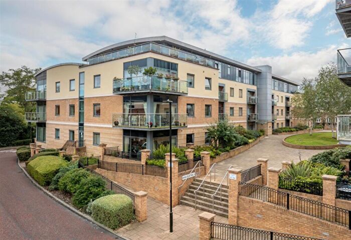 2 Bedroom Apartment For Sale In Grove Park Oval, Gosforth, Newcastle Upon Tyne, NE3