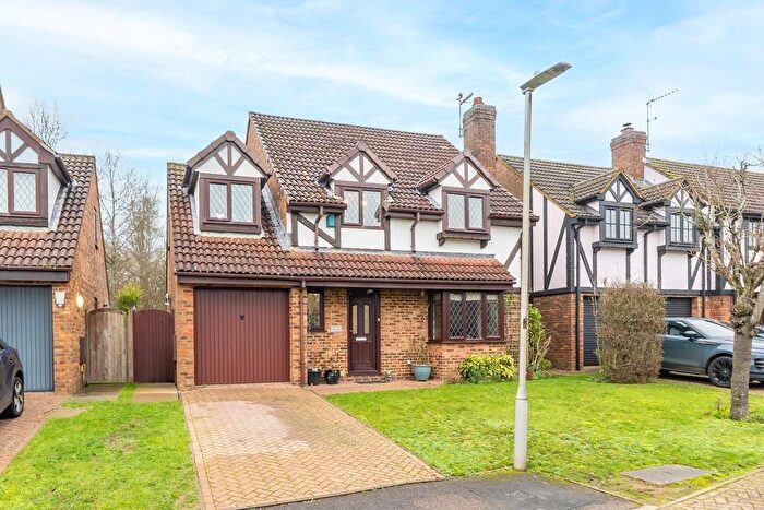 4 Bedroom Detached House For Sale In Squirrel Chase, Hemel Hempstead, HP1