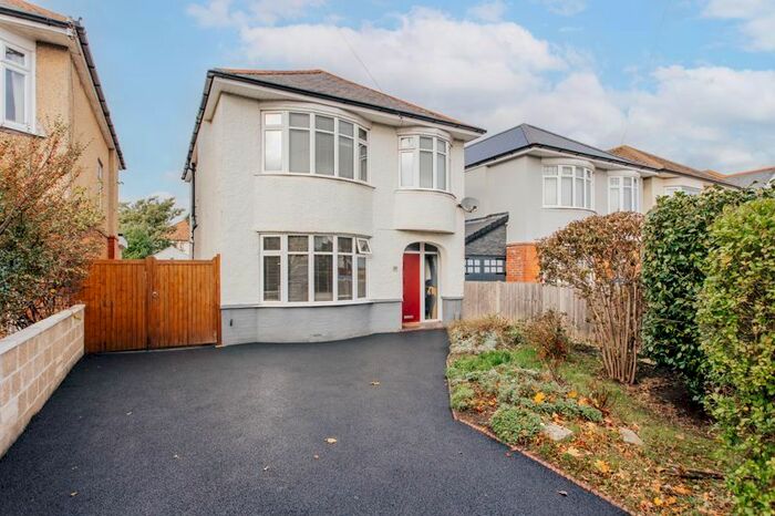 4 Bedroom Detached House To Rent In Corhampton Road, Southbourne, Bournemouth, BH6