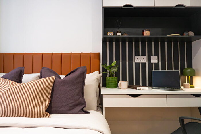 Studio To Rent In Apt, Nova Residence #, LE1