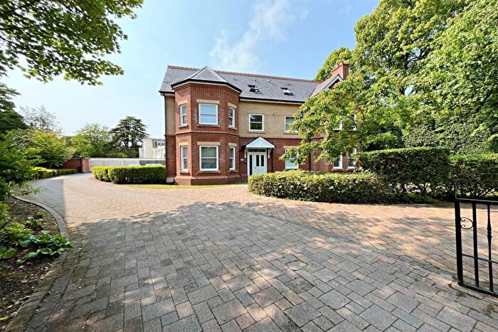 2 Bedroom Flat To Rent In Bournemouth, BH1