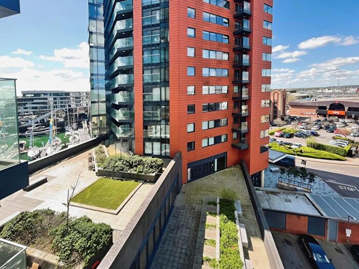2 Bedroom Apartment To Rent In Ocean Village, Southampton, SO14