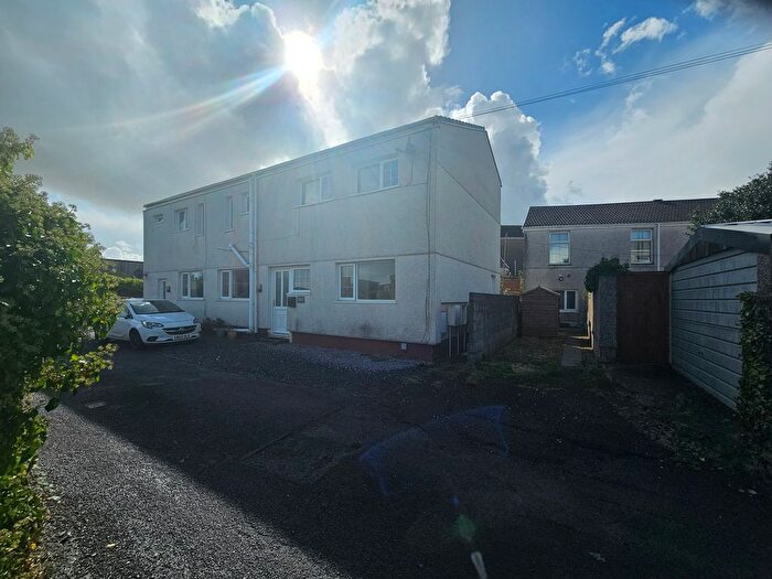 2 Bedroom Flat To Rent In Tortola Heights, New Street, Llanelli, Llanelli, SA16