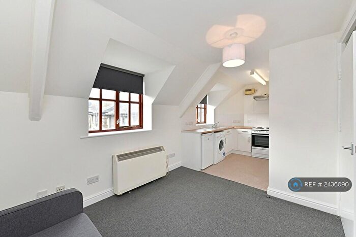 1 Bedroom Flat To Rent In Park Road, London, N8