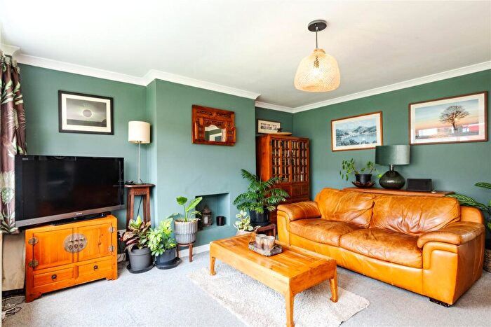 3 Bedroom End Of Terrace House For Sale In Homewood, Findon Village, Worthing, West Sussex, BN14