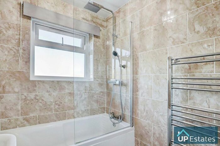 2 Bedroom End Of Terrace House To Rent In Rosemullion Close, Exhall, Coventry, CV7