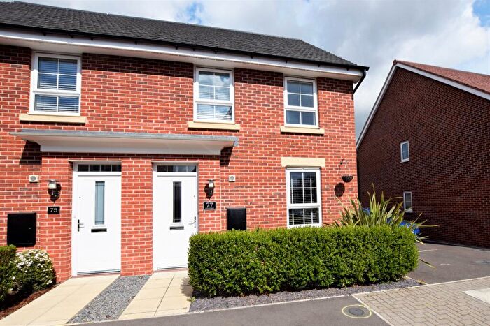 3 Bedroom Semi-Detached House To Rent In Elvaston Drive, Littleover, Derby, Derbyshire, DE23