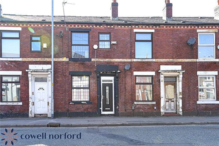 2 Bedroom Terraced House To Rent In Oldham Road, Rochdale, Greater Manchester, OL11